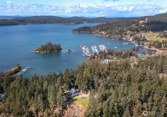 Photo 4 of Single family home for sale at 117 Martha Ln, Eastsound, WA 98245 | MLS# NWM2491041 | Listing updated on 2026-09-17