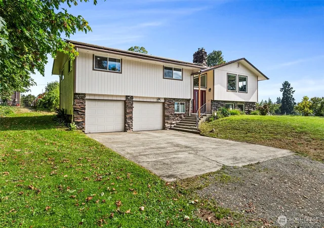Photo 3 of Single family home for sale at 8400 Old Hwy 99 SE, Olympia, WA 98501 | MLS# NWM2491045 | Listing updated on 2026-09-24