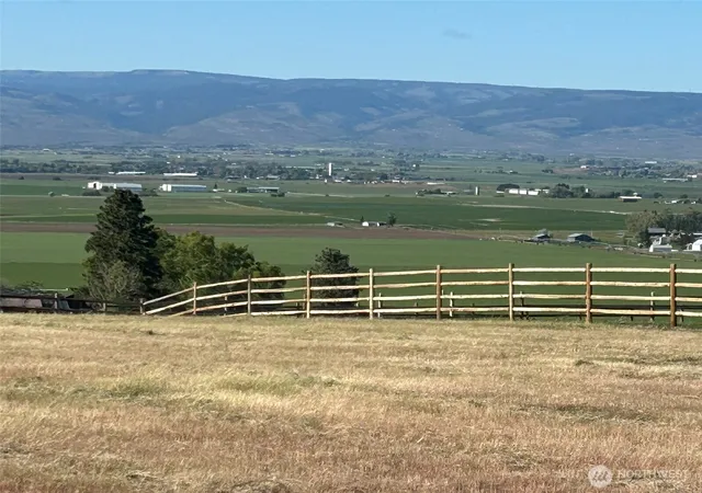 Photo 1 of Land for sale at 5 Stonegate Dr, Ellensburg, WA 98926 | MLS# NWM2491188 | Listing updated on 2026-09-17