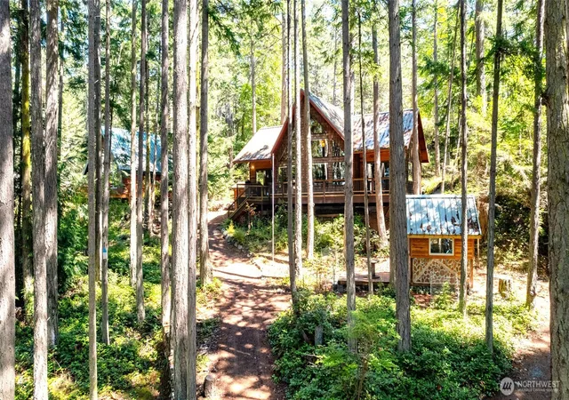 Photo 3 of Sale Pending at 1354 Chinook Way, Anacortes, WA 98221 | MLS# NWM2491237 | Listing updated on 2026-09-28