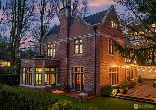 Photo 1 of Mansion for sale at 803 E Prospect St, Seattle, WA 98102 | MLS# NWM2491348 | Listing updated on 2026-09-17