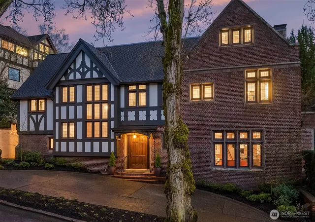Photo 2 of Mansion for sale at 803 E Prospect St, Seattle, WA 98102 | MLS# NWM2491348 | Listing updated on 2026-09-17