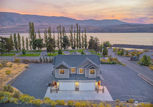 Photo 1 of Multi family home for sale at 302 Desert Aire Dr Sw #A/B, Mattawa, WA 99349 | MLS# NWM2491625 | Listing updated on 2026-09-17
