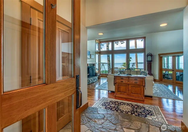 Photo 4 of Single family home for sale at 285 Raptor Rd, Eastsound, WA 98245 | MLS# NWM2491777 | Listing updated on 2026-09-17