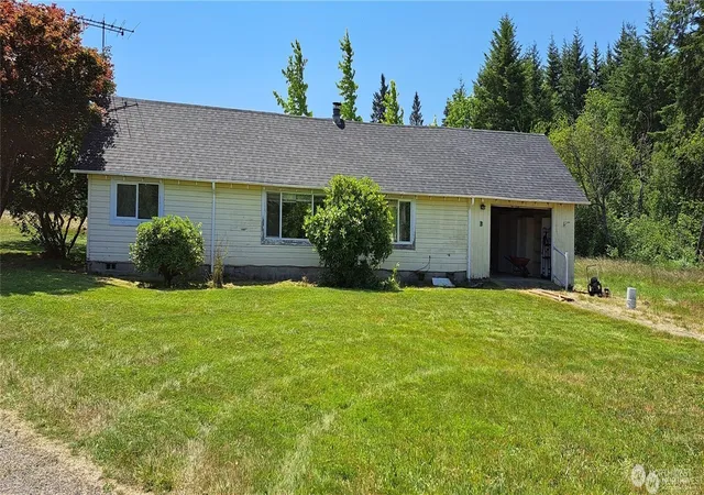 Photo 4 of Multi family home for sale at 664 Rhoades Rd, Winlock, WA 98596 | MLS# NWM2491933 | Listing updated on 2026-09-17