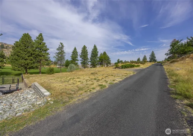 Photo 4 of Land for sale at 103 Golf Crse Dr, Pateros, WA 98846 | MLS# NWM2491970 | Listing updated on 2026-09-17