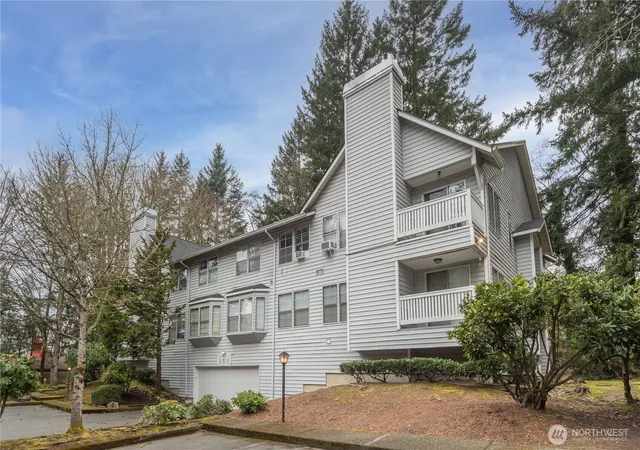 Photo 1 of Condo for sale at 7601 Concord Ln Ne #E101, Bremerton, WA 98311 | MLS# NWM2492028 | Listing updated on 2026-10-01
