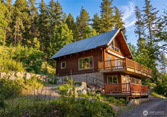 Photo 2 of Single family home for sale at 10666 Chumstick Hwy, Leavenworth, WA 98826 | MLS# NWM2492075 | Listing updated on 2026-09-17