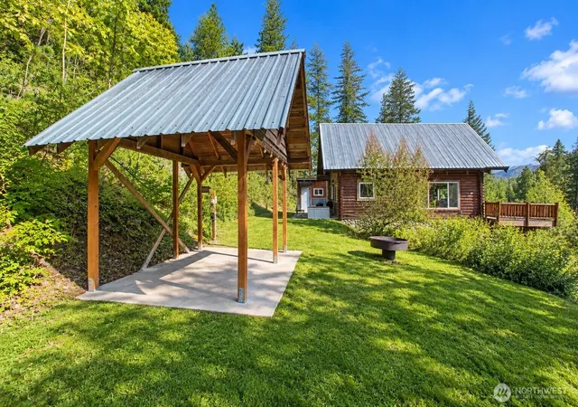 Photo 3 of Single family home for sale at 10666 Chumstick Hwy, Leavenworth, WA 98826 | MLS# NWM2492075 | Listing updated on 2026-09-17