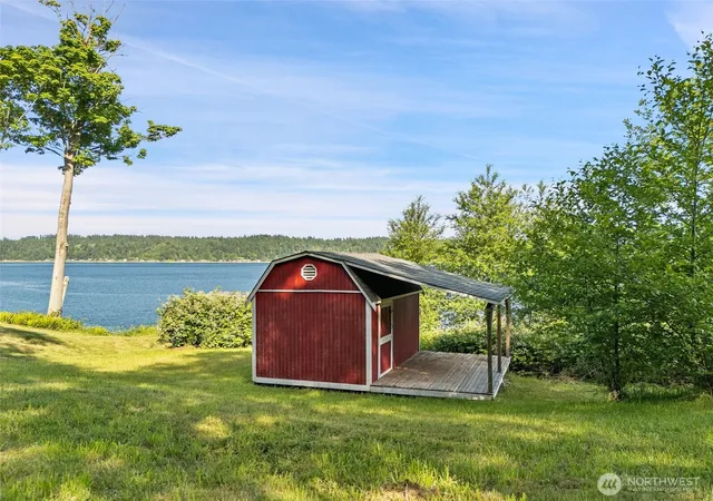 Photo 2 of Sale Pending at 10509 Se Vashon Vista Dr, Port Orchard, WA 98367 | MLS# NWM2492099 | Listing updated on 2026-09-23