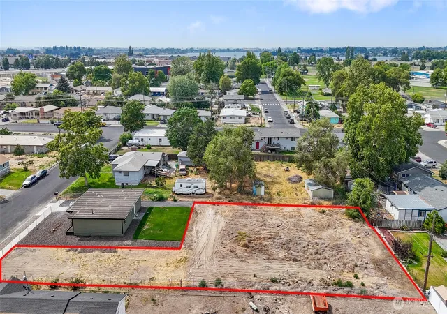 Photo 2 of Land for sale at 721 S Winona St, Moses Lake, WA 98837 | MLS# NWM2492163 | Listing updated on 2026-09-29