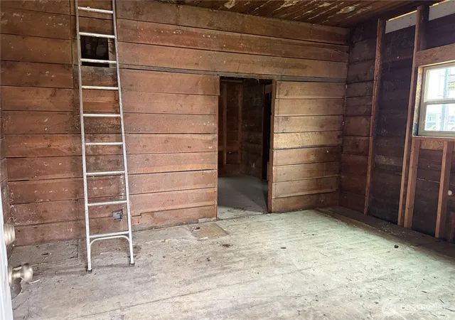 Photo 4 of Single family home for sale at 490 W Spruce St, Sequim, WA 98382 | MLS# NWM2492537 | Listing updated on 2026-09-23