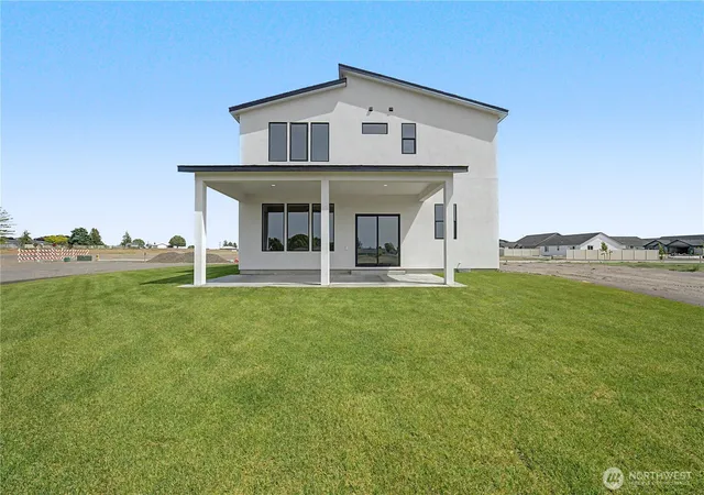Photo 2 of Single family home for sale at 744 N Widgeon St, Moses Lake, WA 98837 | MLS# NWM2492550 | Listing updated on 2026-09-24