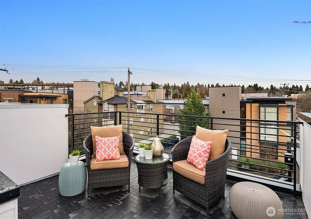 Photo 2 of Townhouse for sale at 5114 24th Avenue NE, Seattle, WA 98105 | MLS# NWM2492695 | Listing updated on 2026-09-17