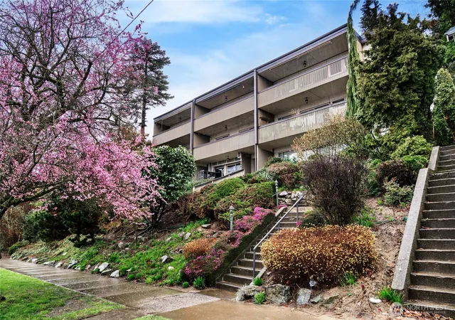 Photo 1 of Condo for sale at 924 N Garden St #201, Bellingham, WA 98225 | MLS# NWM2493216 | Listing updated on 2026-09-22