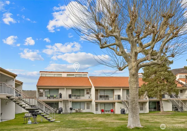 Photo 2 of Condo for sale at 8903 Crescent Bar Rd Nw #172, Quincy, WA 98848 | MLS# NWM2493273 | Listing updated on 2026-09-17