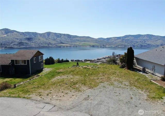 Photo 1 of Land for sale at 120 Orchard View Dr, Chelan, WA 98816 | MLS# NWM2493428 | Listing updated on 2026-09-17