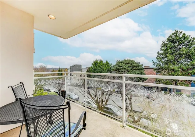 Photo 3 of Condo for sale at 1527 California Ave Sw #301, Seattle, WA 98116 | MLS# NWM2493452 | Listing updated on 2026-09-17