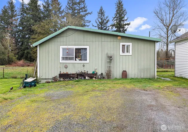 Photo 3 of Single family home for sale at 9715 Thurston Ln, Sedro Woolley, WA 98284 | MLS# NWM2493464 | Listing updated on 2026-09-17
