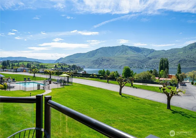 Photo 2 of Condo for sale at 100 Lake Chelan Shrs Dr #18-5, Chelan, WA 98816 | MLS# NWM2493751 | Listing updated on 2026-09-30