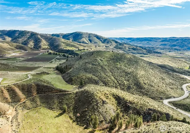 Photo 3 of Land for sale at 0 Skyfall Ln #D, Chelan, WA 98816 | MLS# NWM2493758 | Listing updated on 2026-09-17