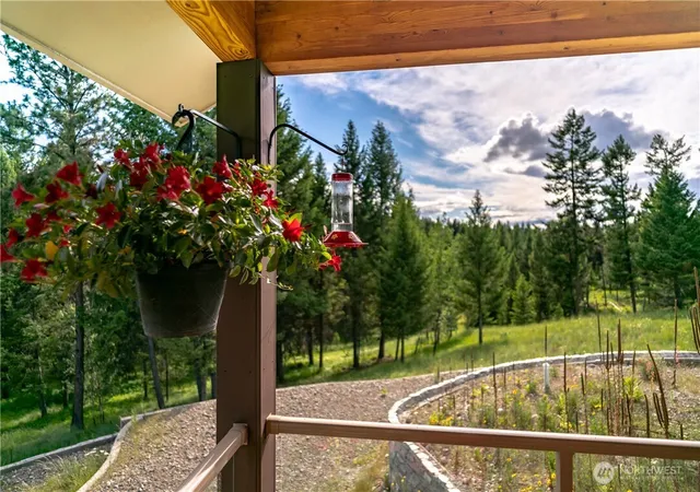 Photo 3 of Single family home for sale at 54 Spring Meadow Ln, Oroville, WA 98844 | MLS# NWM2493922 | Listing updated on 2026-09-17