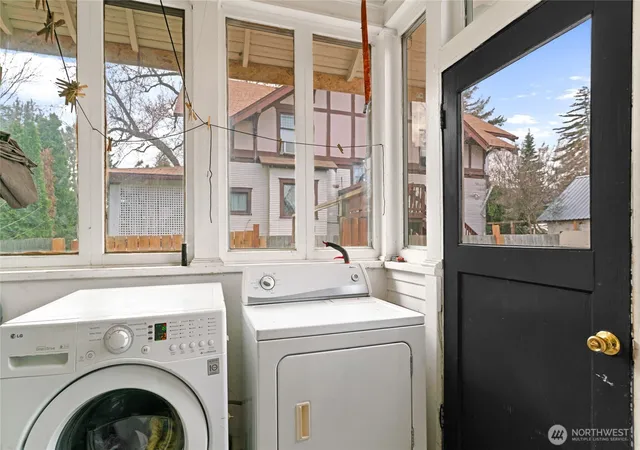 Photo 4 of House for sale at 110 N Delaware Ave #A/B, Wenatchee, WA 98801 | MLS# NWM2493956 | Listing updated on 2026-09-17