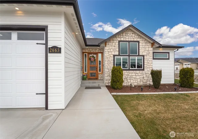 Photo 2 of Single family home for sale at 2663 7th Street Se, East Wenatchee, WA 98802 | MLS# NWM2493990 | Listing updated on 2026-09-17