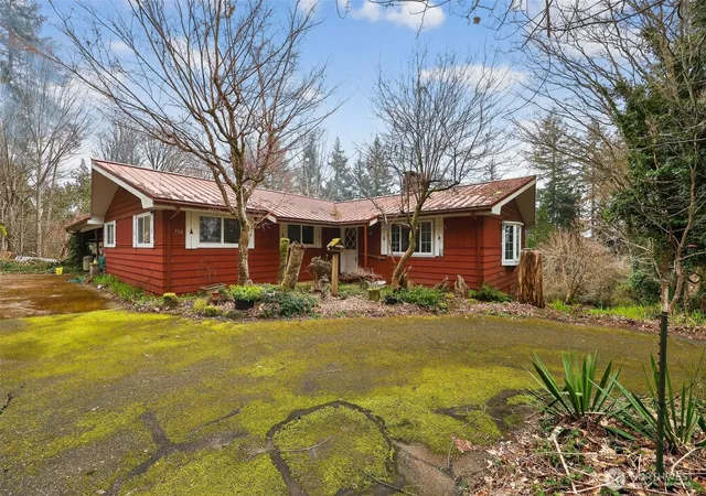 Single family home for sale at 716 Garden Hl Rd, Elma, WA 98541 | MLS# NWM2494818