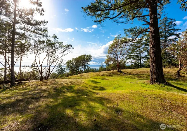 Photo 2 of Land for sale at 7 Spinnaker Ln, Friday Harbor, WA 98250 | MLS# NWM2495125 | Listing updated on 2026-09-17