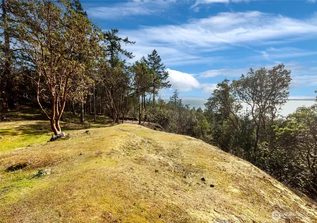 Photo 3 of Land for sale at 7 Spinnaker Ln, Friday Harbor, WA 98250 | MLS# NWM2495125 | Listing updated on 2026-09-17