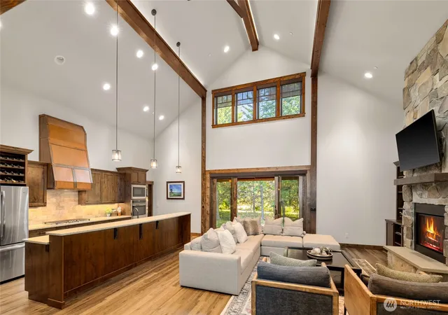 Photo 4 of Single family home for sale at 40 Big Bug Ln, Cle Elum, WA 98922 | MLS# NWM2495282 | Listing updated on 2026-09-24