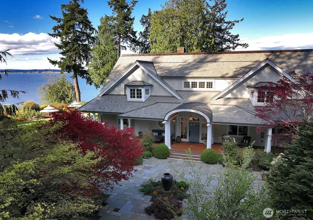 Photo 1 of Single family home for sale at 5021 Saratoga Rd, Langley, WA 98260 | MLS# NWM2495373 | Listing updated on 2026-09-17