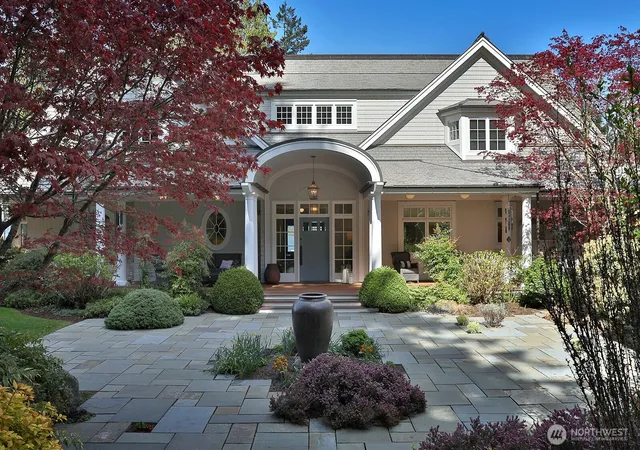 Photo 3 of Single family home for sale at 5021 Saratoga Rd, Langley, WA 98260 | MLS# NWM2495373 | Listing updated on 2026-09-17