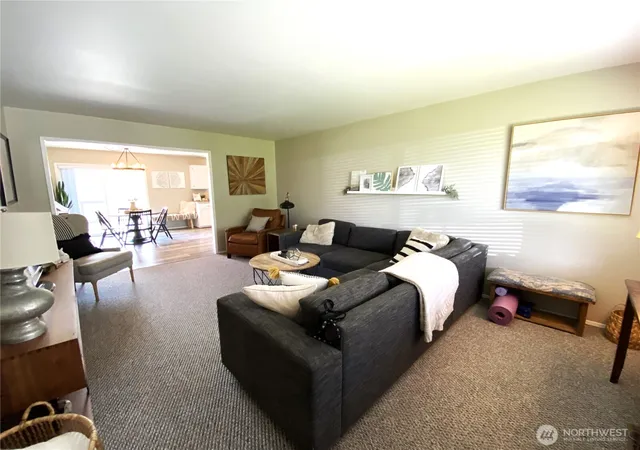 Photo 3 of Multi family home for sale at 986 Highline Dr, East Wenatchee, WA 98802 | MLS# NWM2495387 | Listing updated on 2026-09-17