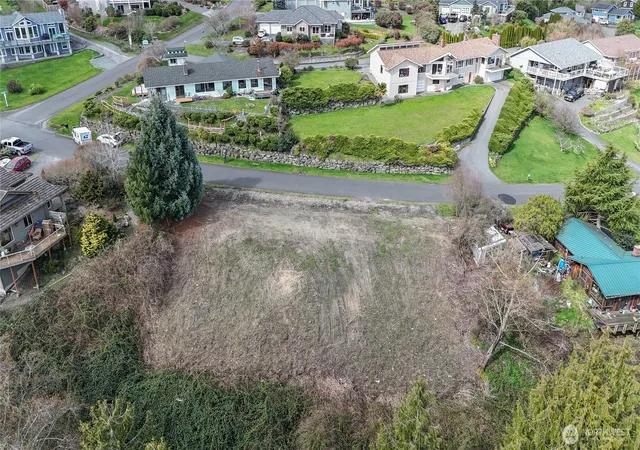 Photo 3 of Land for sale at 0 Lot 7 Hinman Dr, Clinton, WA 98236 | MLS# NWM2495404 | Listing updated on 2026-09-17