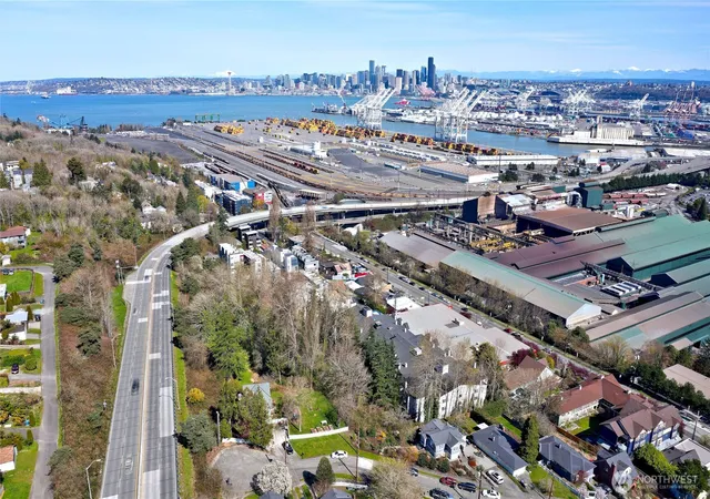 Photo 4 of Land for sale at 3905 SW Avalon Way, Seattle, WA 98126 | MLS# NWM2495577 | Listing updated on 2026-09-17