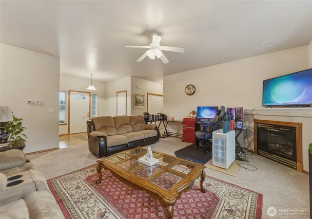 Photo 4 of Single family home for sale at 803 SE Vintage Way, College Place, WA 99324 | MLS# NWM2495663 | Listing updated on 2026-09-17