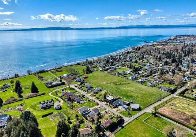 Photo 4 of Land for sale at 610 Highland Dr, Point Roberts, WA 98281 | MLS# NWM2495910 | Listing updated on 2026-09-17