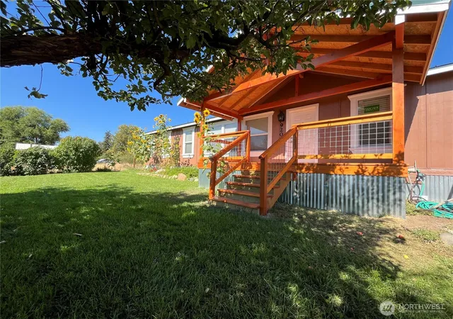 Photo 3 of Manufactured home for sale at 920 Castle Ave, Winthrop, WA 98862 | MLS# NWM2496051 | Listing updated on 2026-09-17