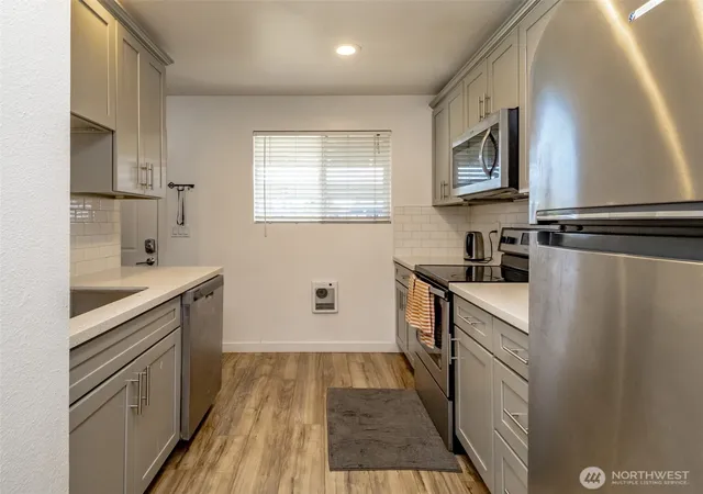 Photo 3 of Condo for sale at 12416 Southeast 272nd # C, Kent, WA 98030 | MLS# NWM2496291 | Listing updated on 2026-09-17