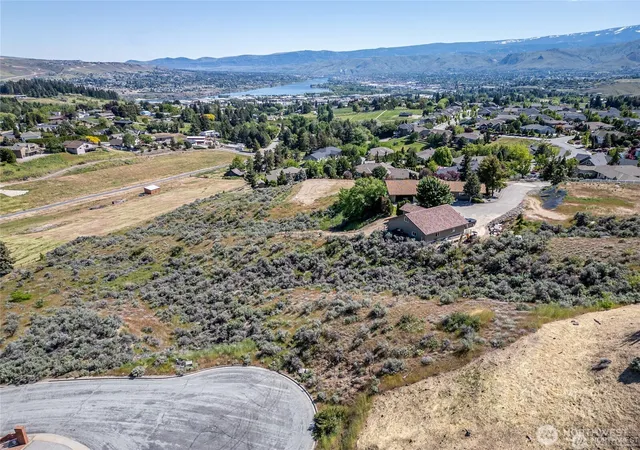 Photo 1 of Land for sale at 327 Mahogany Ln, Wenatchee, WA 98801 | MLS# NWM2496403 | Listing updated on 2026-09-17
