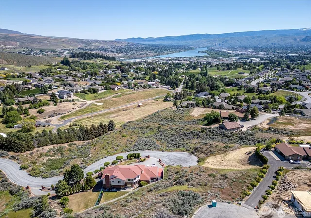 Photo 3 of Land for sale at 315 Mahogany Ln, Wenatchee, WA 98801 | MLS# NWM2496440 | Listing updated on 2026-09-17