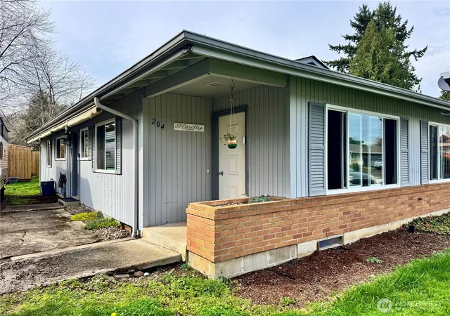 Photo 1 of Multi family home for sale at 202 Se 157th Avenue, Vancouver, WA 98684 | MLS# NWM2496505 | Listing updated on 2026-09-17