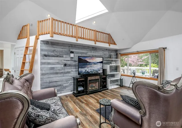 Photo 4 of Single family home for sale at 9203 Kootenai Dr, Anderson Island, WA 98303 | MLS# NWM2496671 | Listing updated on 2026-09-17