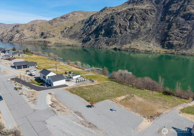 Photo 4 of Land for sale at 519 Hidden Ln, Chelan, WA 98816 | MLS# NWM2496732 | Listing updated on 2026-09-17