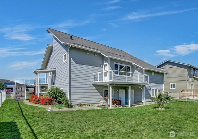 Photo 3 of Single family home for sale at 19408 K Pl, Long Beach, WA 98631 | MLS# NWM2496774 | Listing updated on 2026-09-29