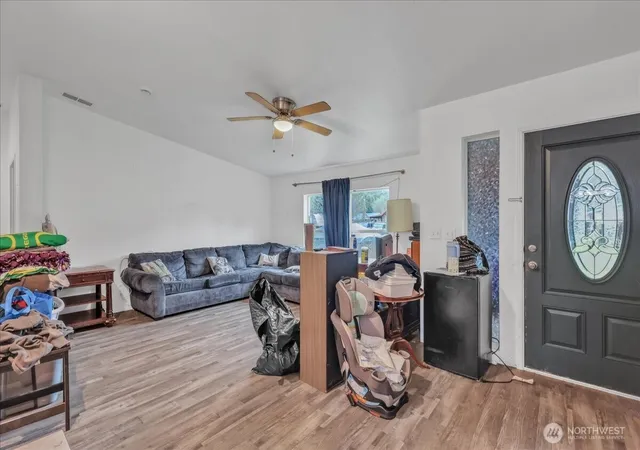 Photo 3 of Manufactured home for sale at 5 Cherokee Pl, Copalis Beach, WA 98535 | MLS# NWM2497086 | Listing updated on 2026-09-17