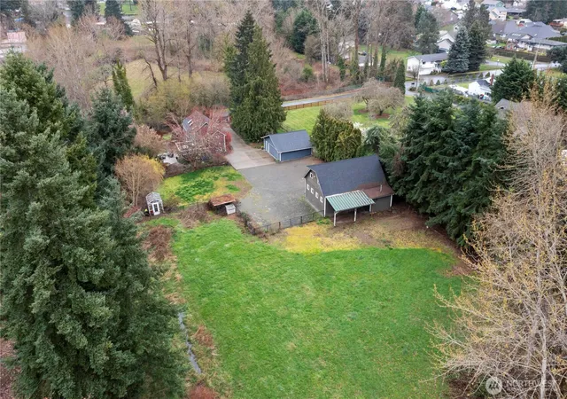 Photo 3 of Single family home for sale at 23305 98th Avenue S, Kent, WA 98031 | MLS# NWM2497117 | Listing updated on 2026-09-29