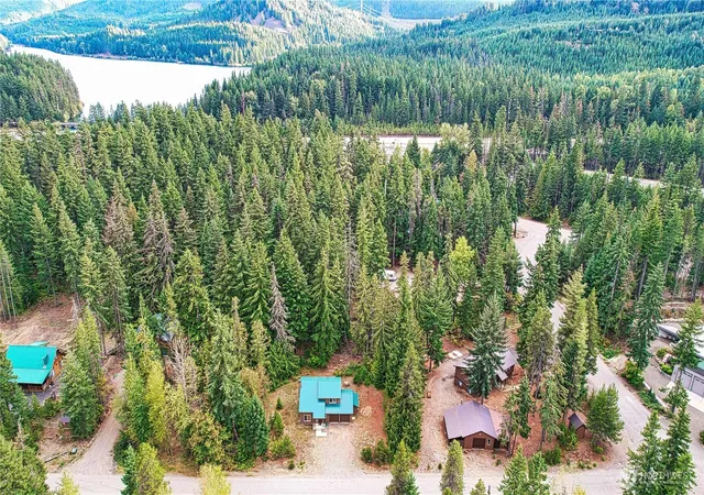 Photo 3 of Single family home for sale at 80 Evergreen Way, Easton, WA 98925 | MLS# NWM2497285 | Listing updated on 2026-10-01